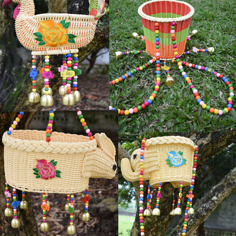 Decorative Animal-Shaped Woven Hanging Basket Bowlift