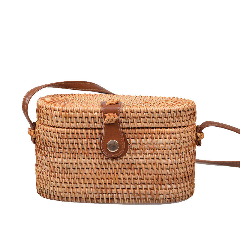 Handcrafted tote bag made of braided rattan Bowlift