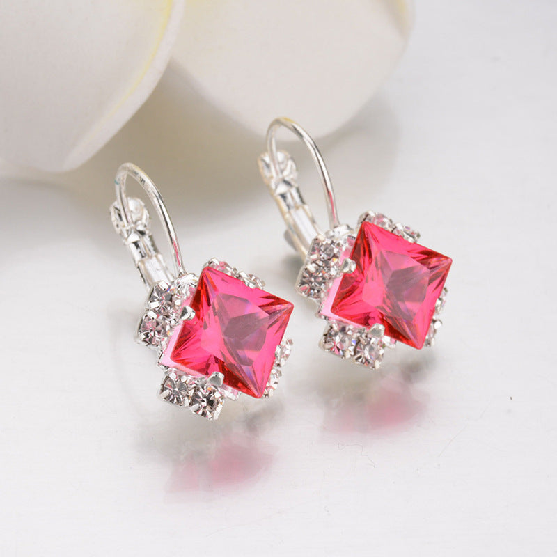 Elegant Vintage-Inspired Drop Earrings Bowlift