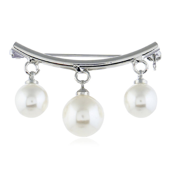 Elegant Pearl Drop Brooch Bowlift