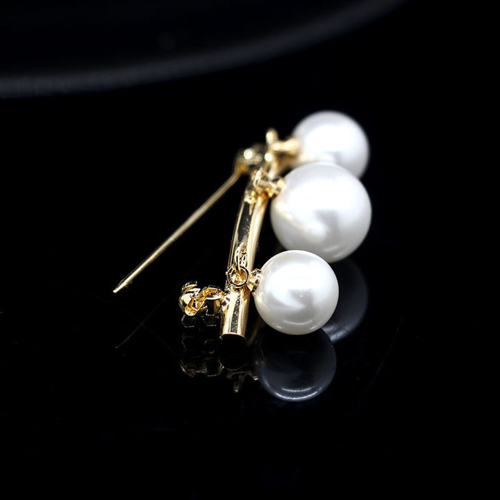 Elegant Pearl Drop Brooch Bowlift