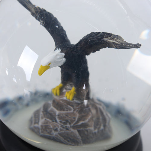 Eagle-Themed Decorative Snow Globe