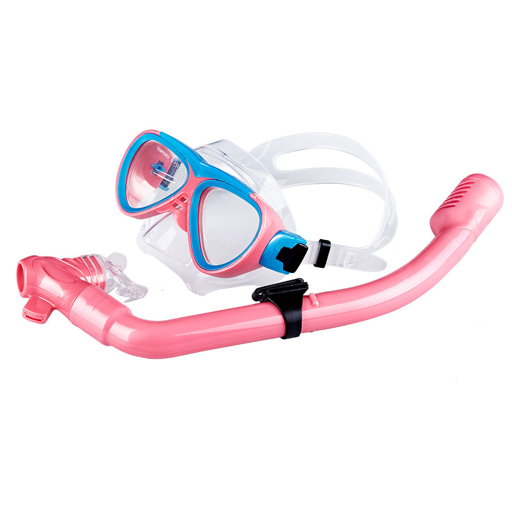 Diving mask with generous visibility and ergonomic design Bowlift