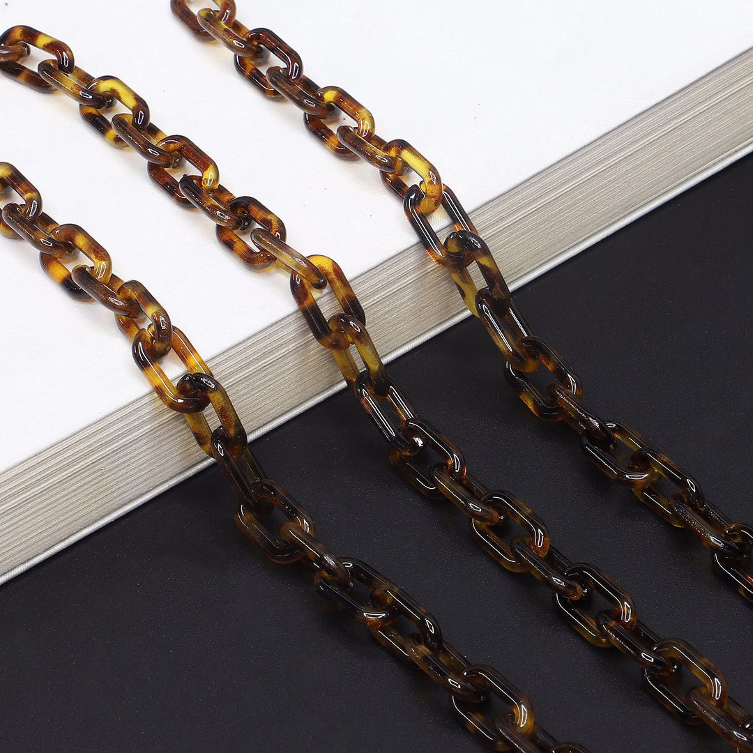 Chunky Resin Eyewear Chain Bowlift