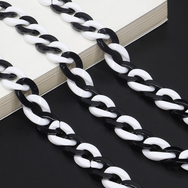 Chic Statement Eyewear Holder Bowlift