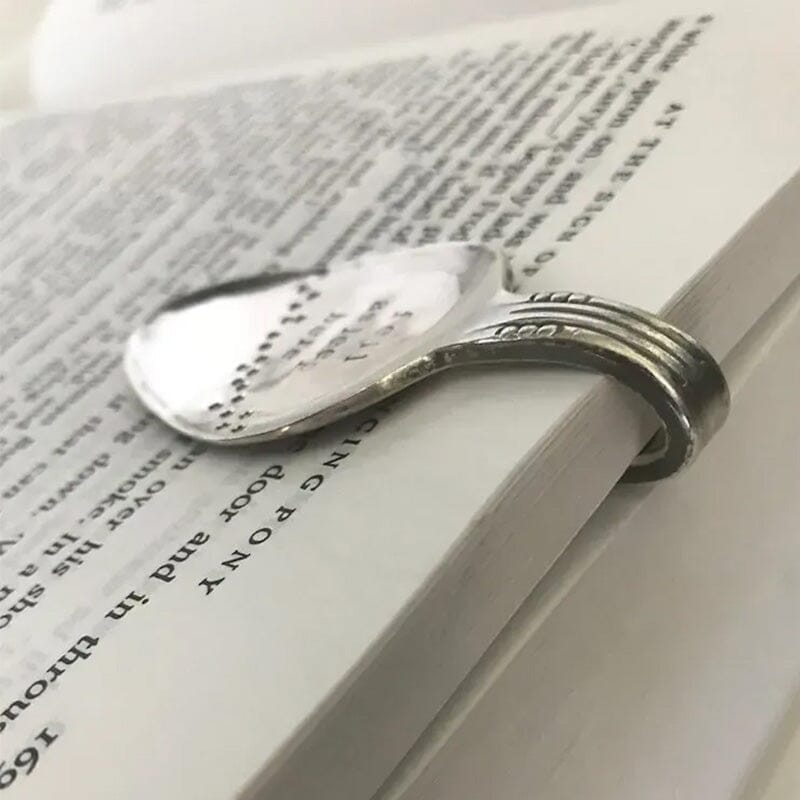 BowLift | Funny Spoon Bookmark - perfect gift for a bookworm