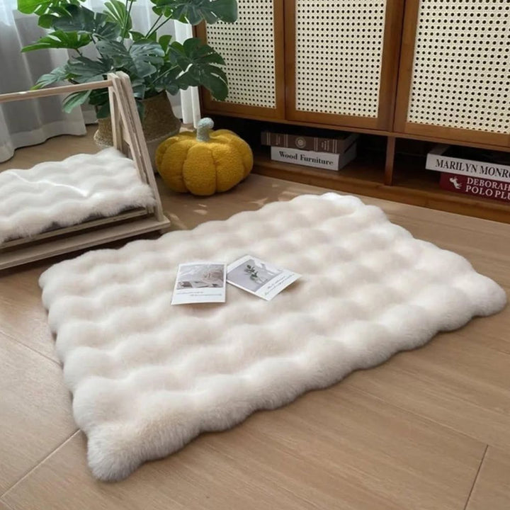 BowLift | Luxury Faux Fur Pet Mat
