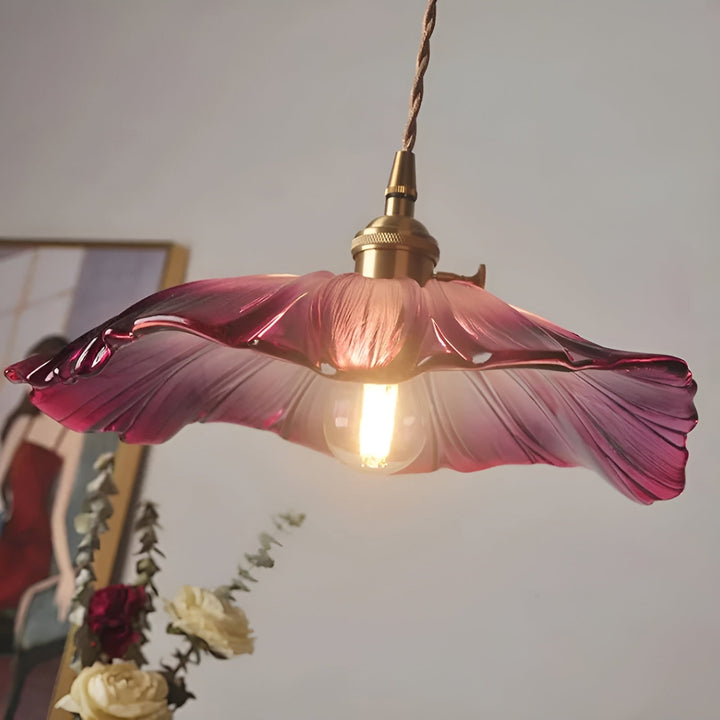 Hanging lamp with floral motif – Warm light & stylish design | For your home | Bowlift