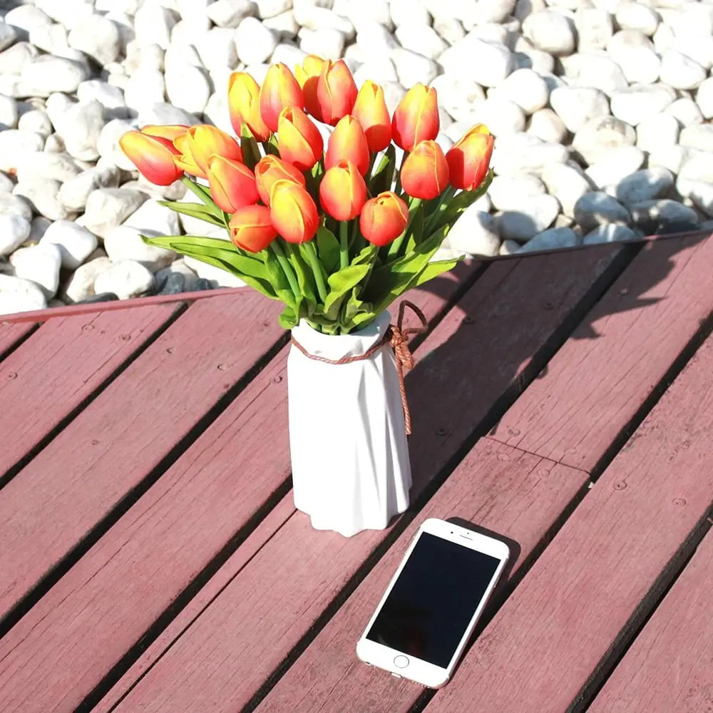 BowLift | 10-piece set artificial tulips made of latex – stylish and durable decorative flowers
