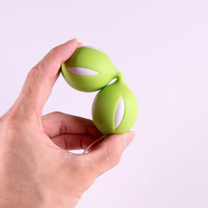 Train your pelvic floor with the great Smart Balls | Bowlift