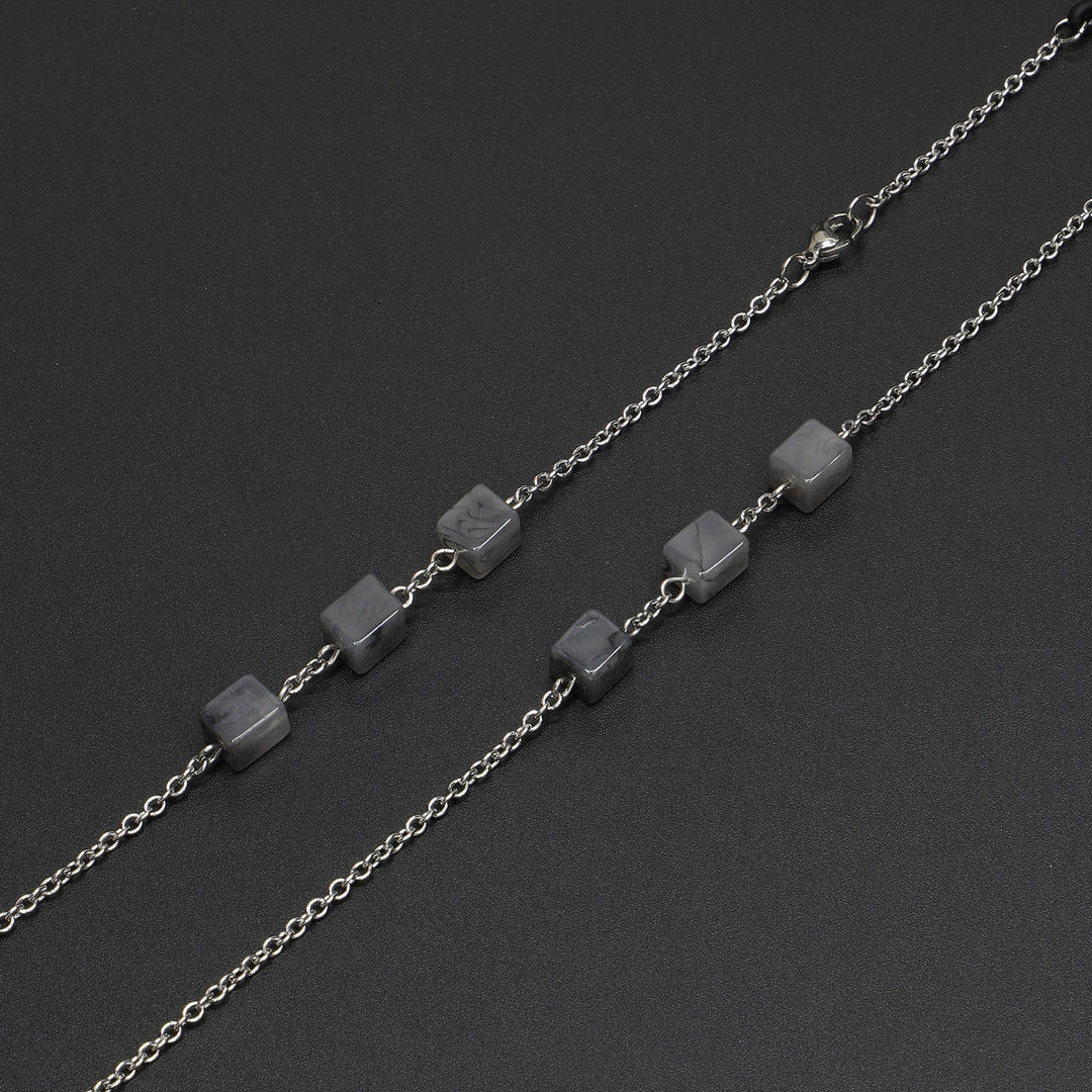 Elegant Bead Chain Eyewear Holder Bowlift