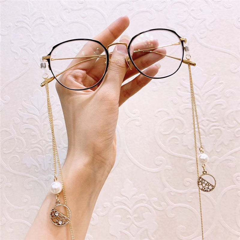 Decorative Pearl and Metal Accent Eyewear Chain Bowlift