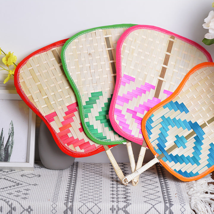 Handcrafted fan with colorful design Bowlift