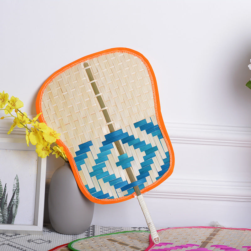 Handcrafted fan with colorful design Bowlift