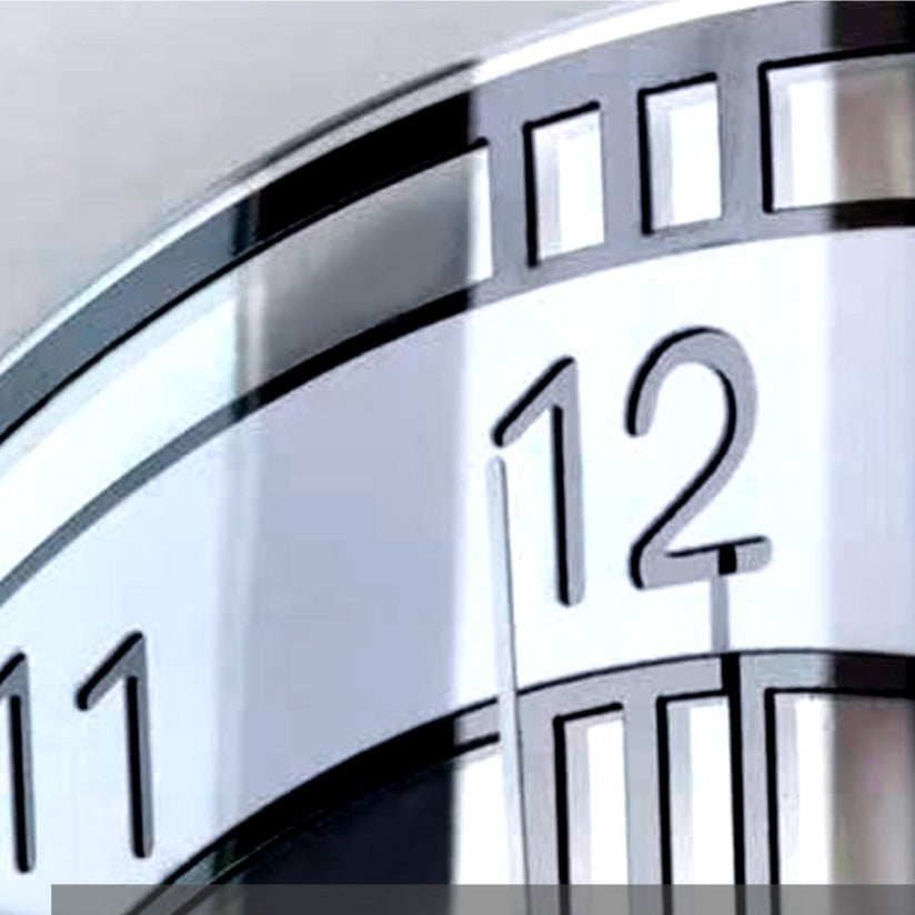 BowLift | Elegant Silent Wall Clock in Acrylic – Modern and Stylish