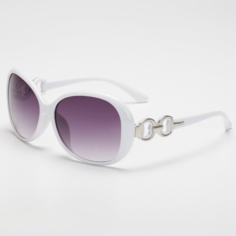 Women luxurious oversized sunglasses with elegant design Bowlift