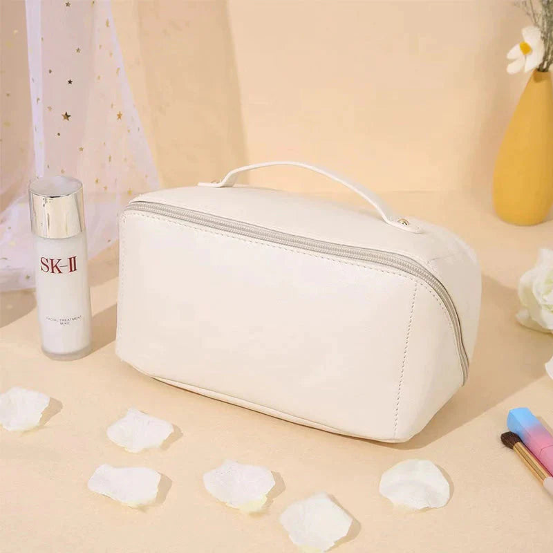 BowLift | Large capacity makeup bag for travel