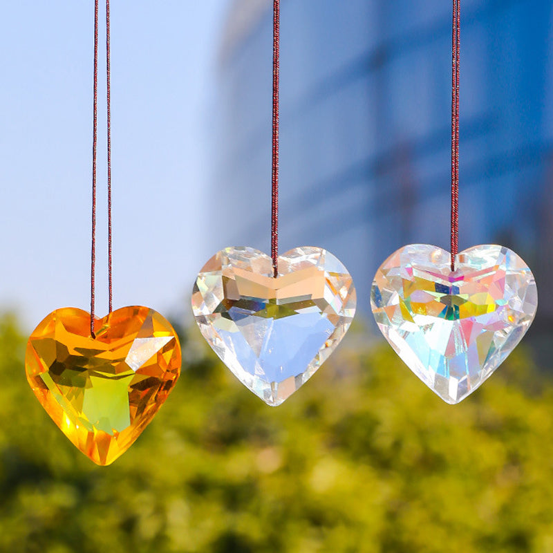 GlimmerHeart Elegant Heart-Shaped Sun Catcher – Enchanting Light Effects for Your Home Bowlift