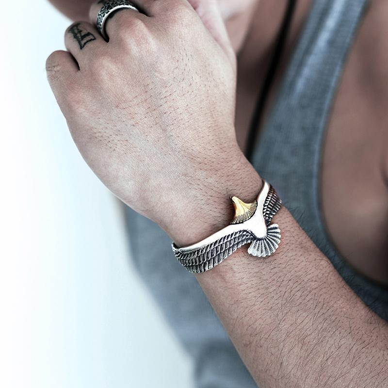 Bracelet in the shape of the special eagle | Bowlift