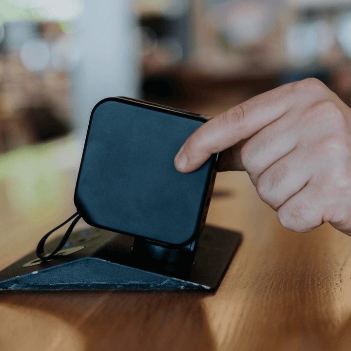 PowerGo Pro – Wireless Fast Charging Power Bank | Bowlift