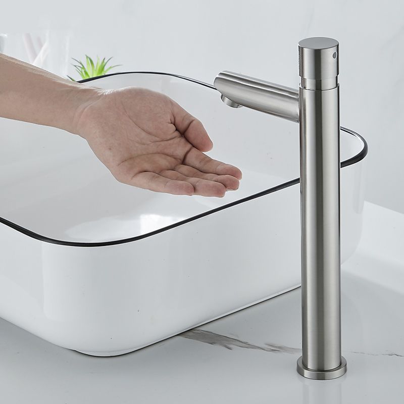 BowLift | Modern Low Arc Basin Faucet with Single Lever Bathroom Sink Faucet