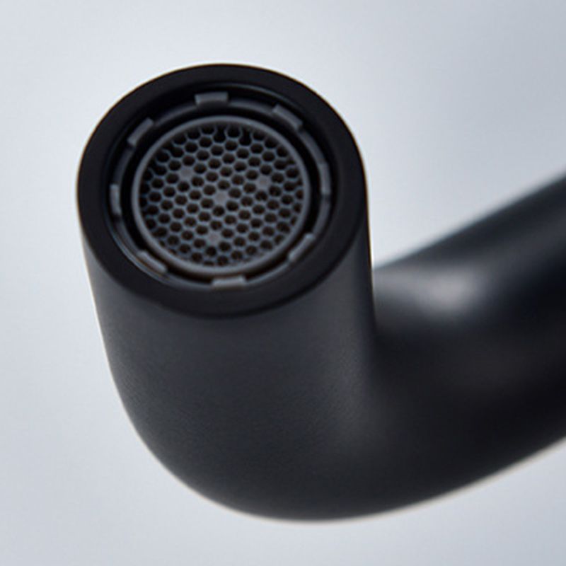 BowLift | 3 holes faucet 2 cross handle wall-mounted faucet for the bathroom