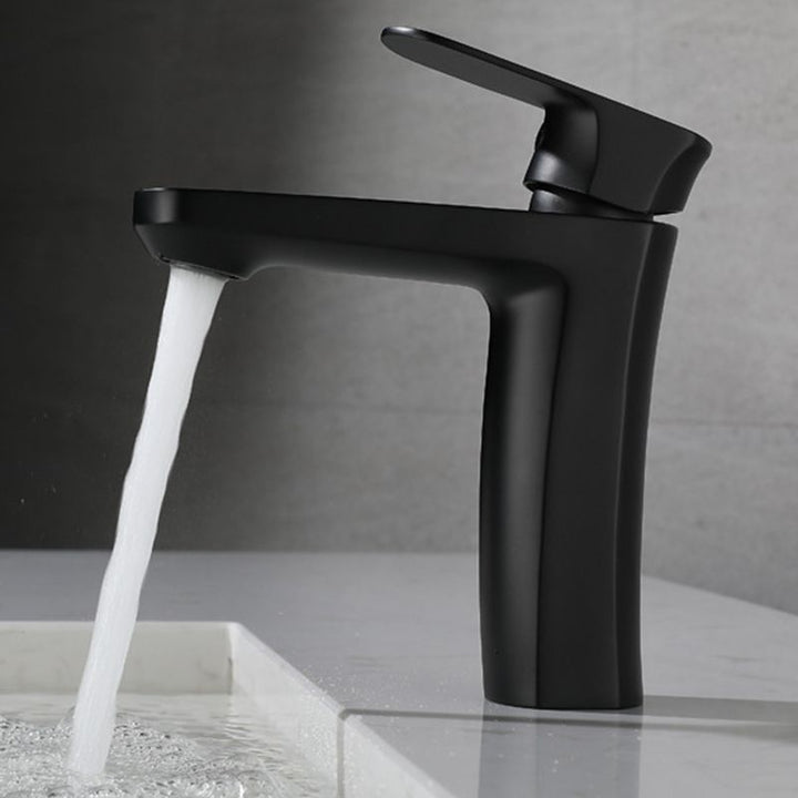 BowLift | Square 1-Handle Basin Faucet 1 Hole Basin Faucet