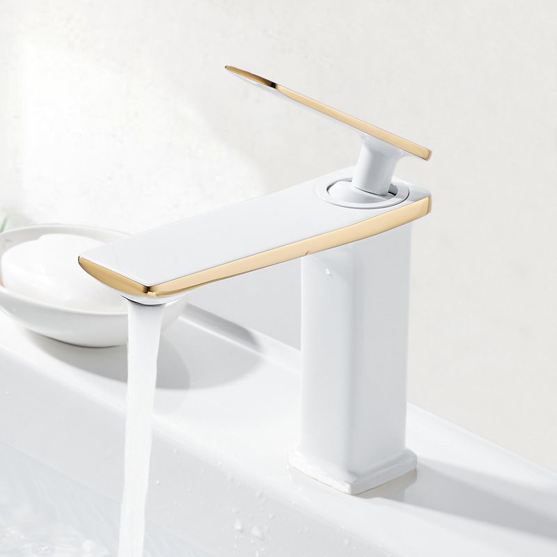 BowLift | Single Hole Sink Faucet 6.69" H Modern Luxury Sink Faucet