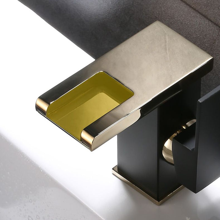 BowLift | Basin Waterfall Outlet Single Lever Tap with LED Light