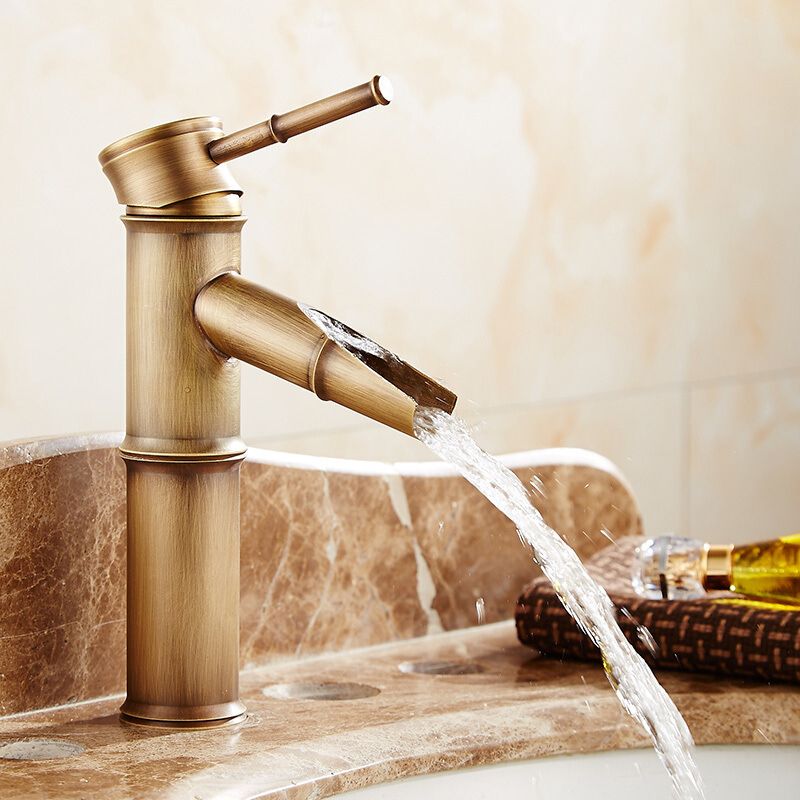 BowLift | Farmhouse Brass Bathroom Faucet With Lever Handle Single Hole Sink Faucet