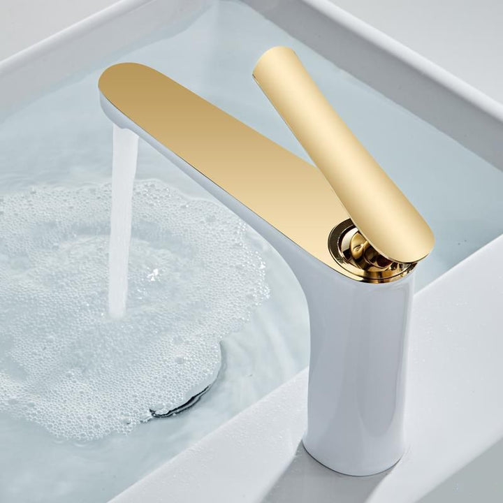 BowLift | Light Luxury Sink Faucet 6.69" H Modern Brass Sink Faucet