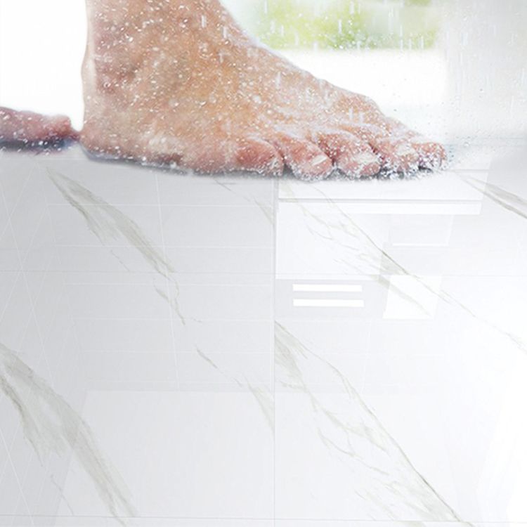 BowLift | Modern PVC flooring with marble pattern, Peel & Stick vinyl floor planks