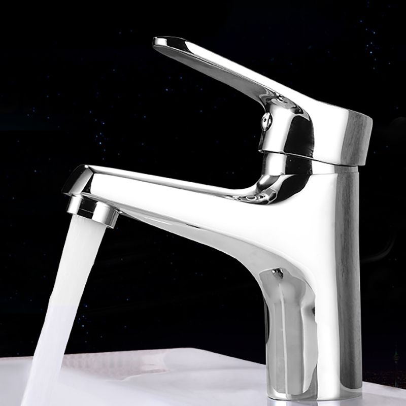 BowLift | Modern Brass Bathroom Sink Faucet Round Lever Handles Sink Faucet