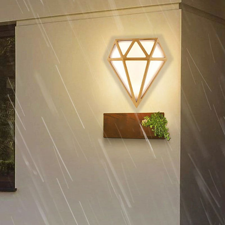 BowLift | Energy-saving light that will illuminate your garden for many years