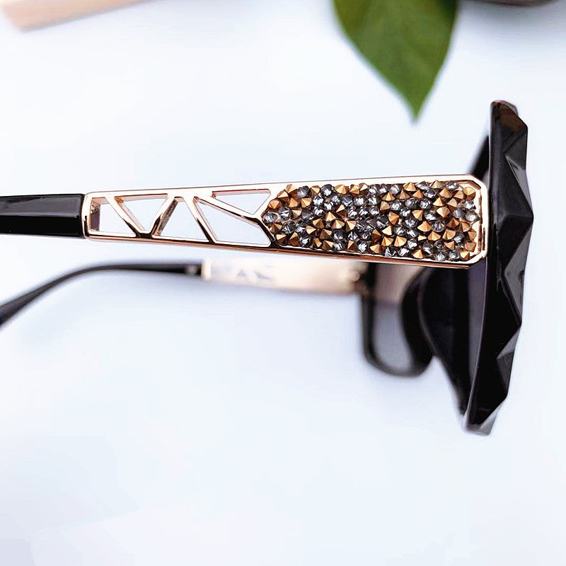 Women's Sunglasses Bowlift