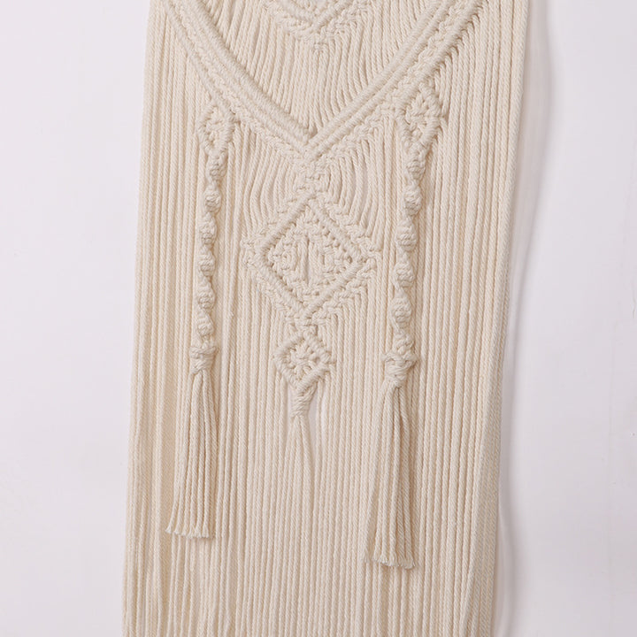 Hand-knotted wall hanging Bowlift