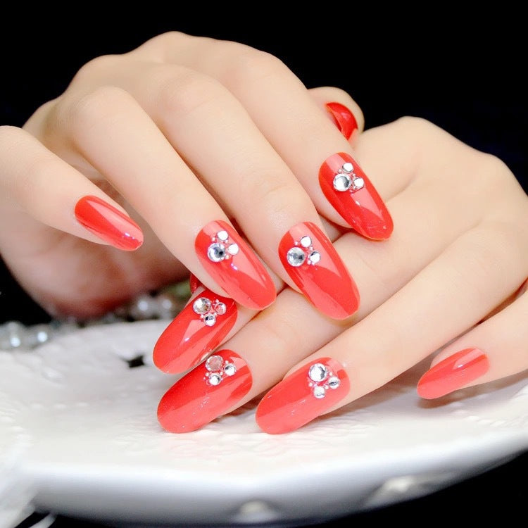 Artificial nails with delicate floral decorations Bowlift