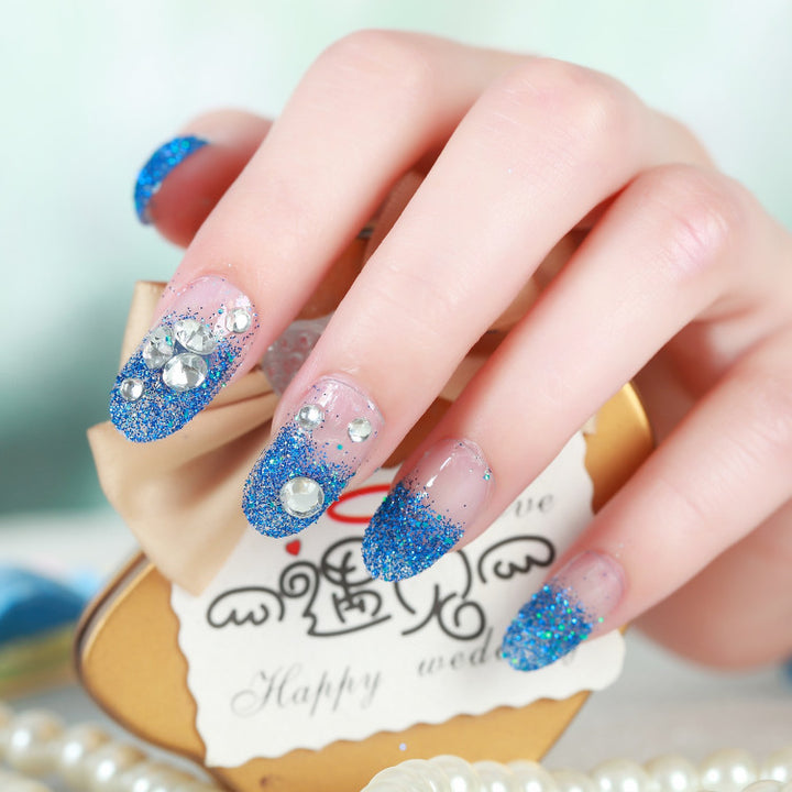 Artificial nails with delicate floral decorations Bowlift