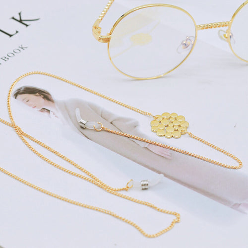 Elegant Layered Chain Eyewear Holder Bowlift