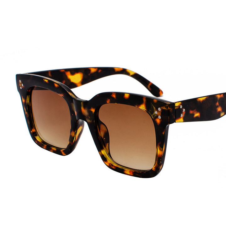 Women's Sunglasses Bowlift