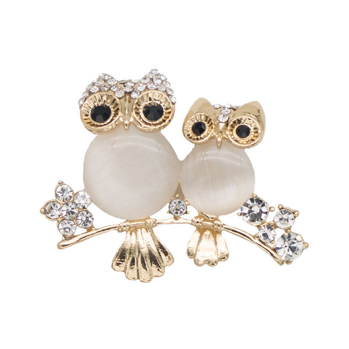 Elegant Owl-Themed Brooch Bowlift