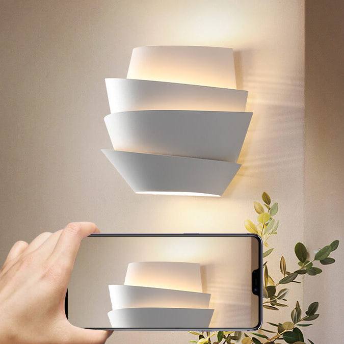 BowLift | Modern iron wall lamp with double light