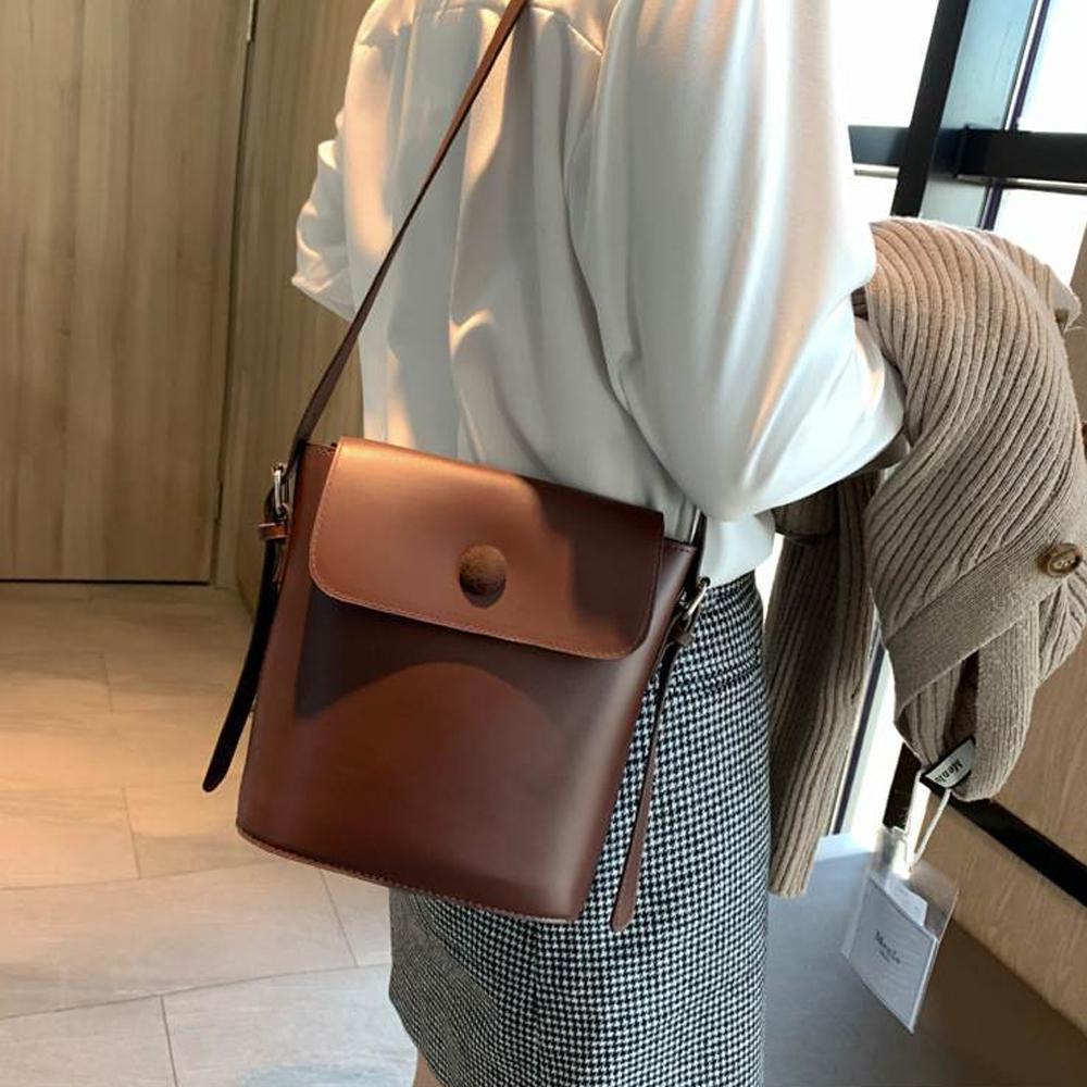 Drawstring bag made of PU | Bowlift