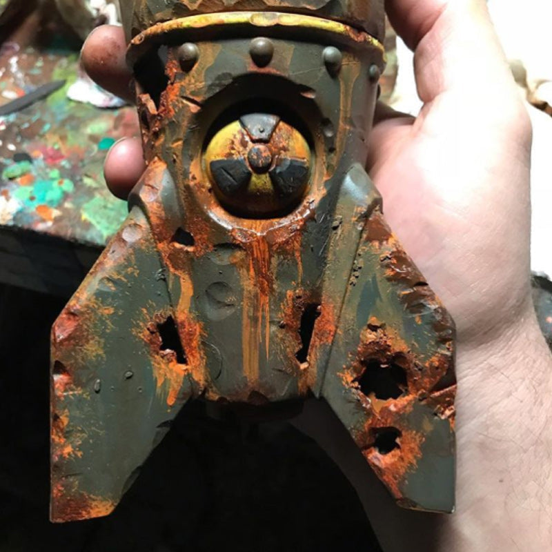 Ornament made of resin skull bomb | Bowlift