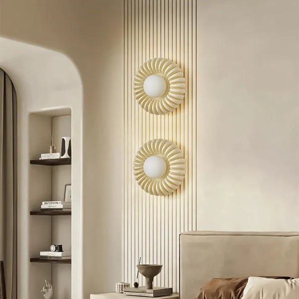BowLift | Modern wall lamp with a refined style