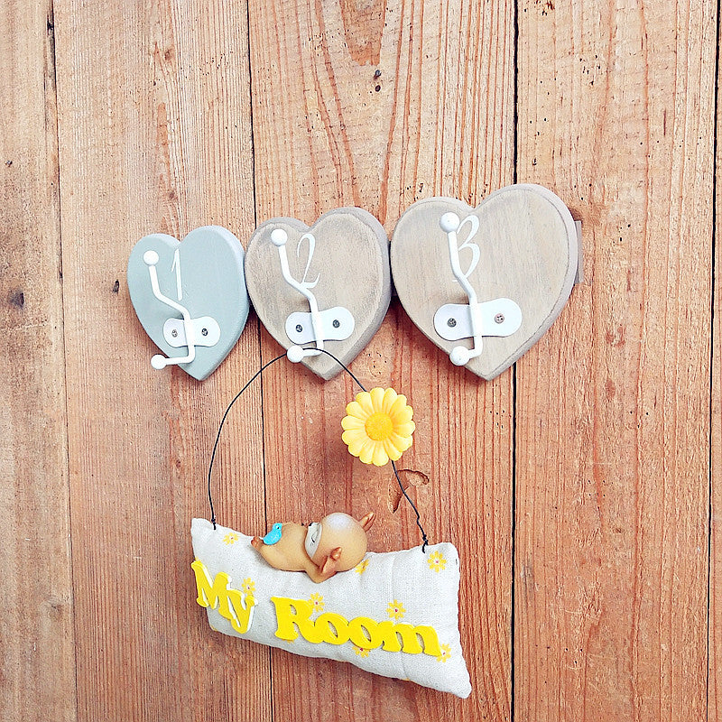 Heart-shaped Decorative Wall Hook Set