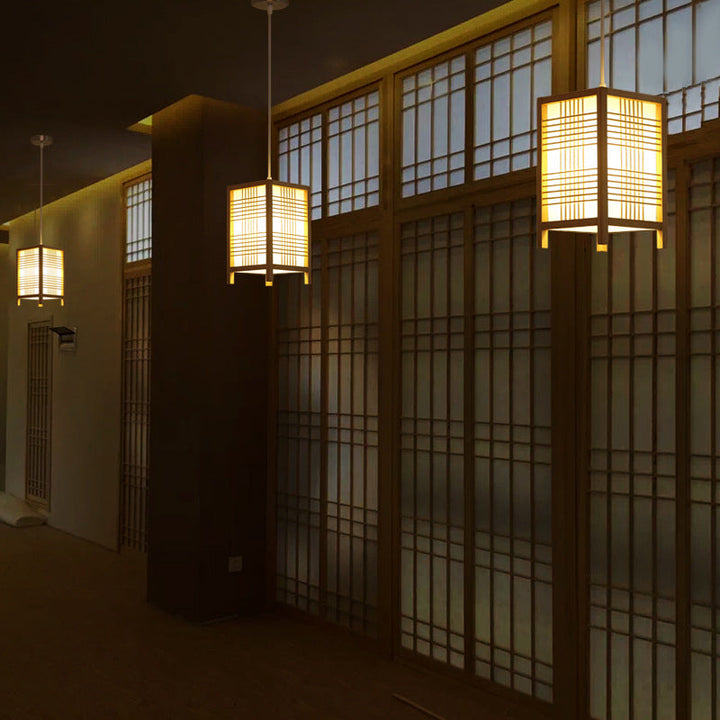 BowLift | Traditional Japanese Lantern Made of Wood
