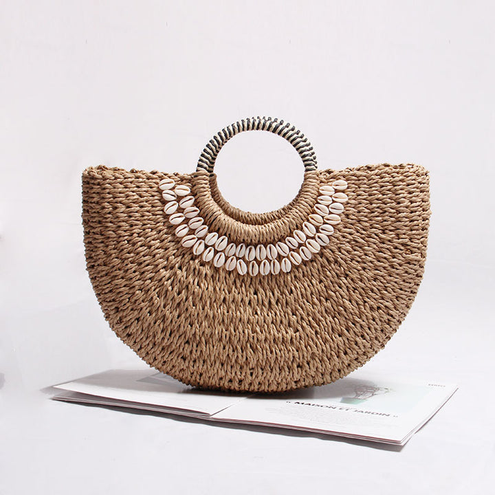 Elegant basket bag with shell decor Bowlift