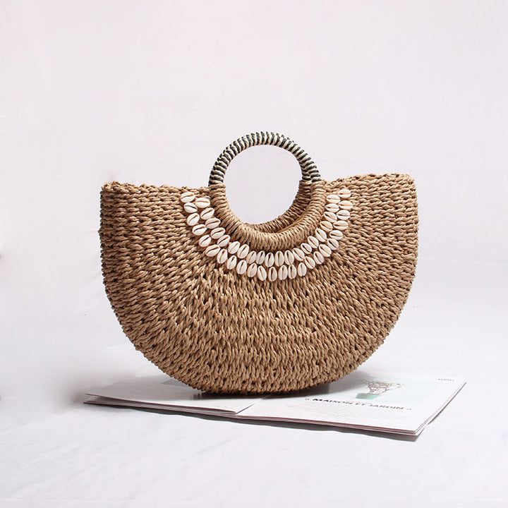 Elegant basket bag with shell decor Bowlift