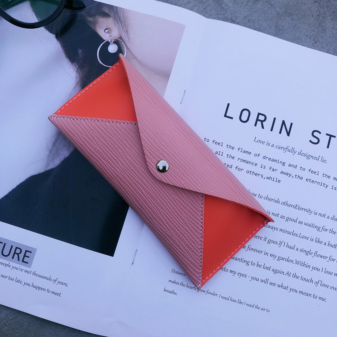 Chic Leather Wallet Bowlift